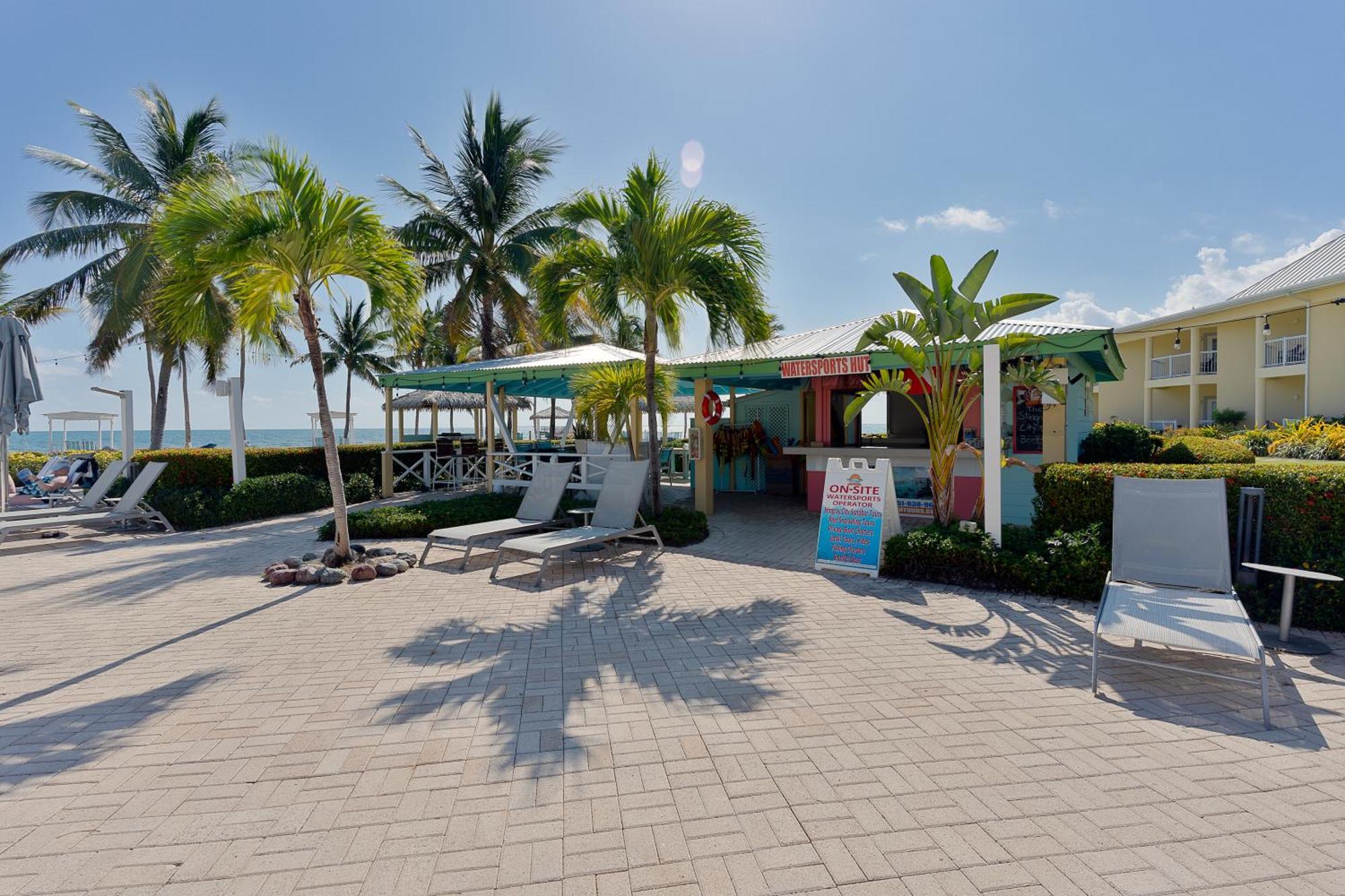 Resort The Grand Caymanian 3*